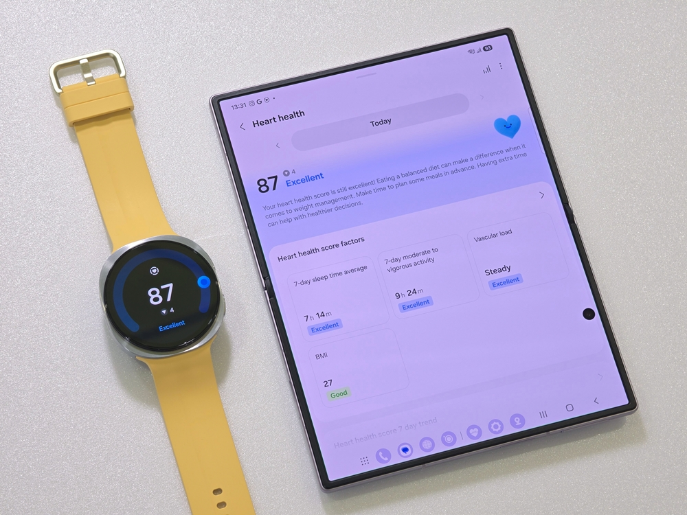 Galaxy Watch Samsung theo dõi sức khỏe và luyện tập